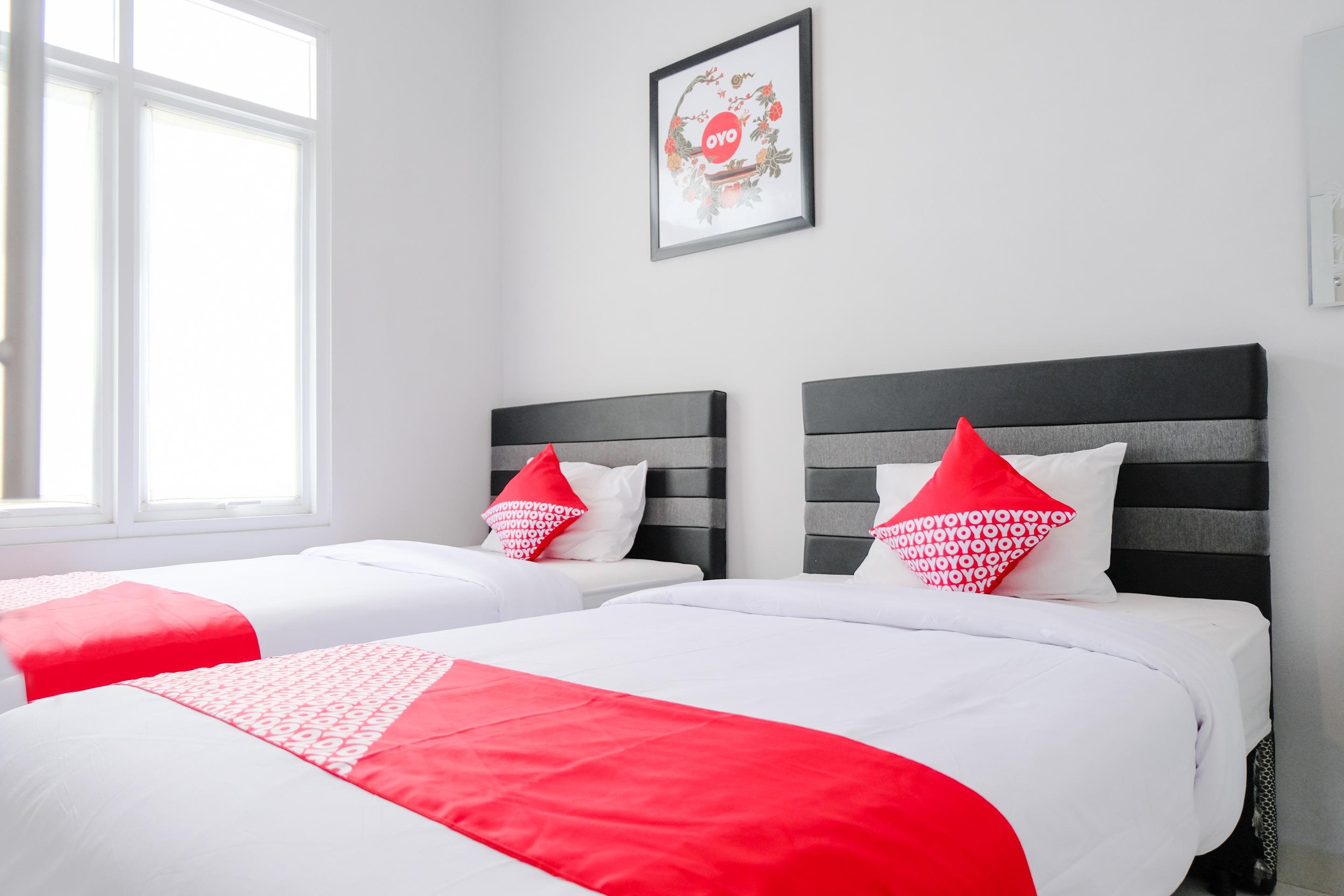 Super Oyo 995 Alice'S Homestay Syariah Jembel Εξωτερικό φωτογραφία